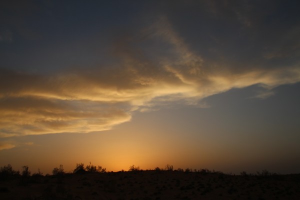 14_poust Karakum_IMG_8435_zapad slunce u krateru Darwaza